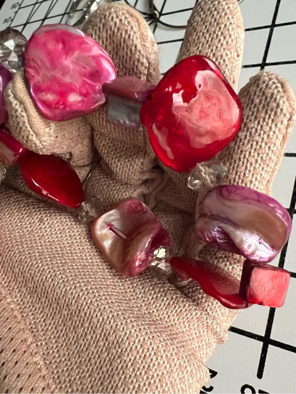 Vintage Pink Red Mother of Pearl Shell Nugget Stretch Bracelet
